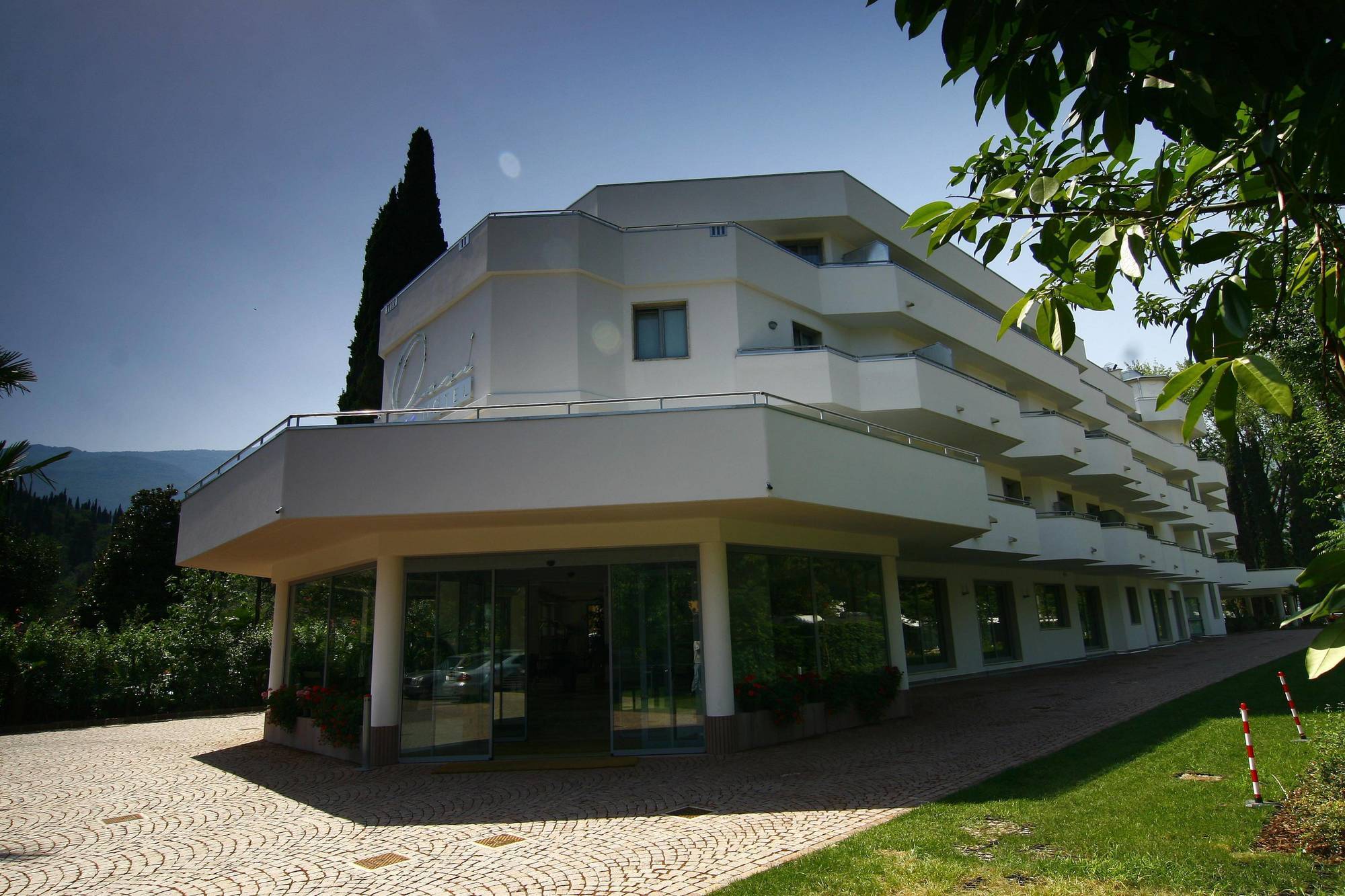 Hotel Oasi Wellness & Spa Riva del Garda Exterior photo